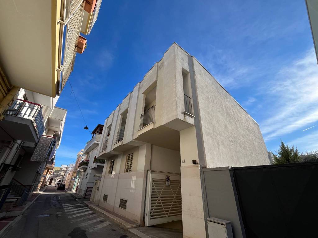 appartamento in vendita ad Adelfia