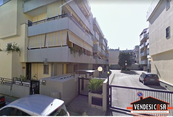 appartamento in vendita ad Adelfia in zona Canneto