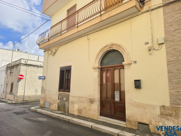 appartamento in vendita ad Adelfia in zona Canneto