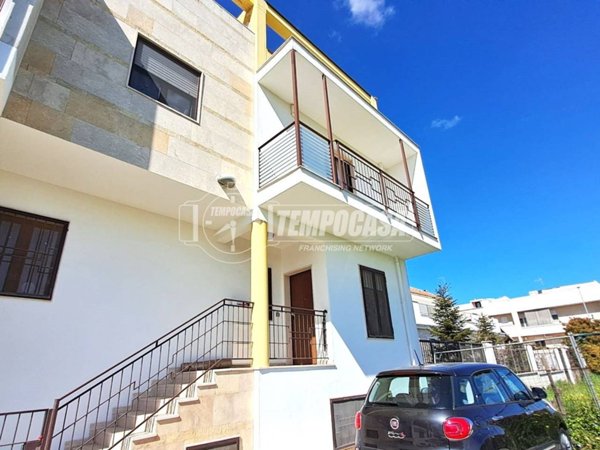 casa indipendente in vendita ad Adelfia