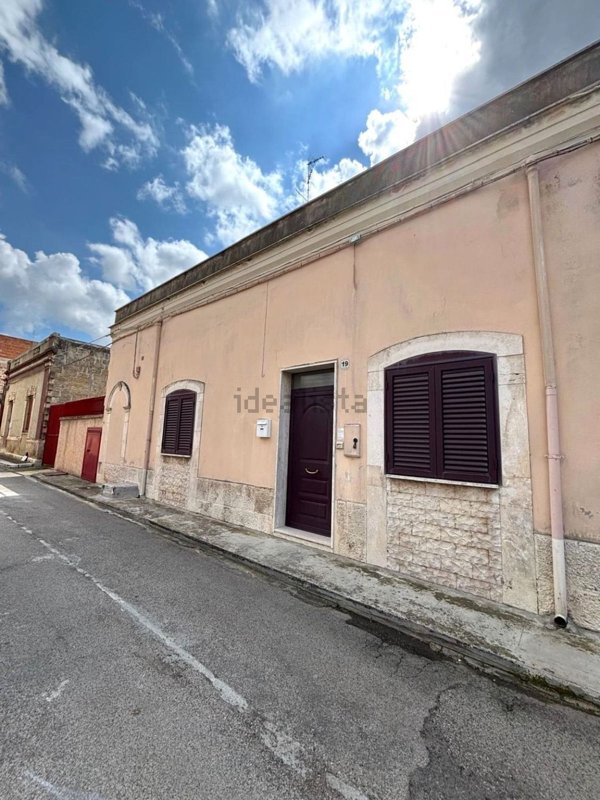 casa indipendente in vendita ad Adelfia