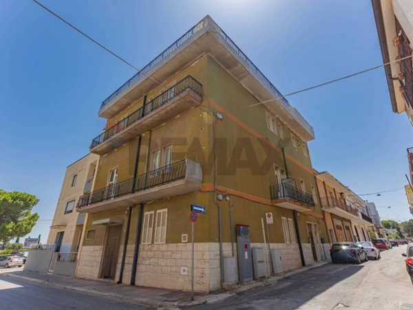 casa indipendente in vendita ad Adelfia