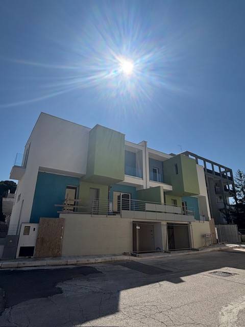 appartamento in vendita ad Adelfia in zona Canneto