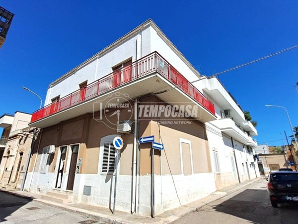 casa indipendente in vendita ad Adelfia in zona Canneto