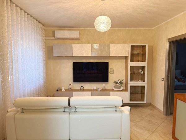 appartamento in vendita ad Adelfia