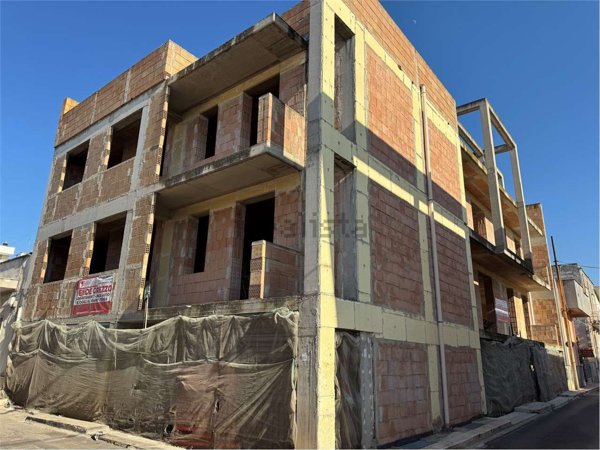 appartamento in vendita ad Adelfia