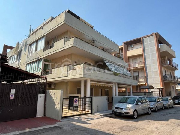 appartamento in vendita ad Adelfia