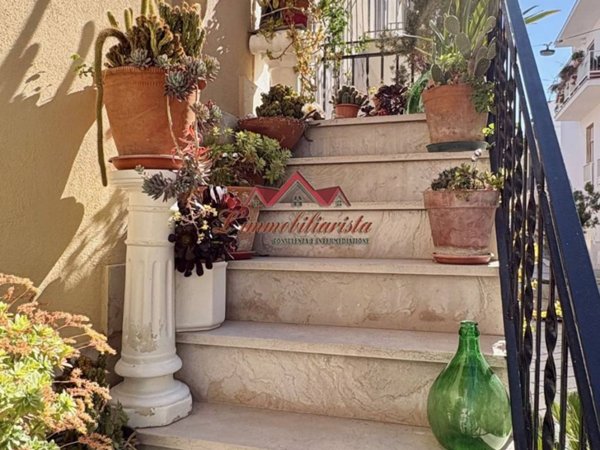 appartamento in vendita ad Adelfia