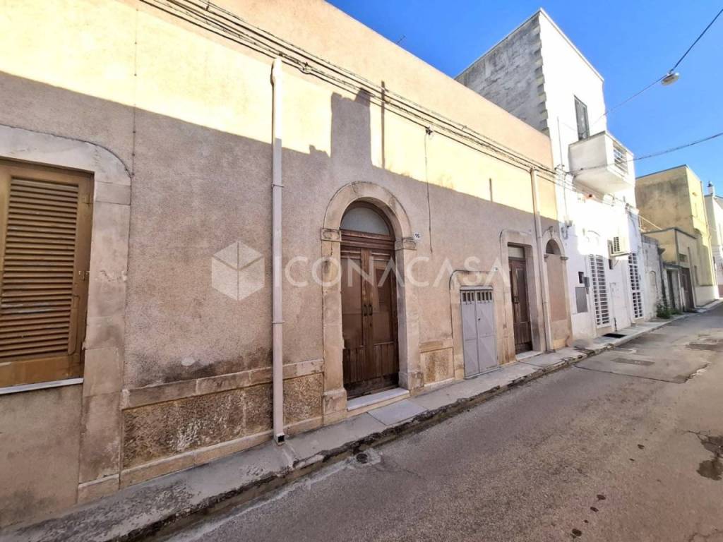 casa indipendente in vendita ad Adelfia