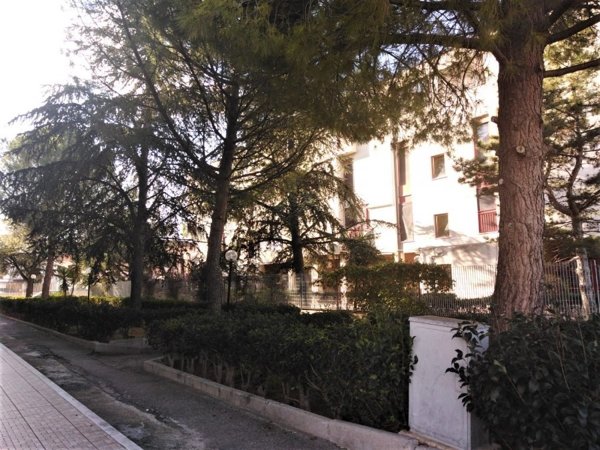 appartamento in vendita ad Adelfia in zona Canneto
