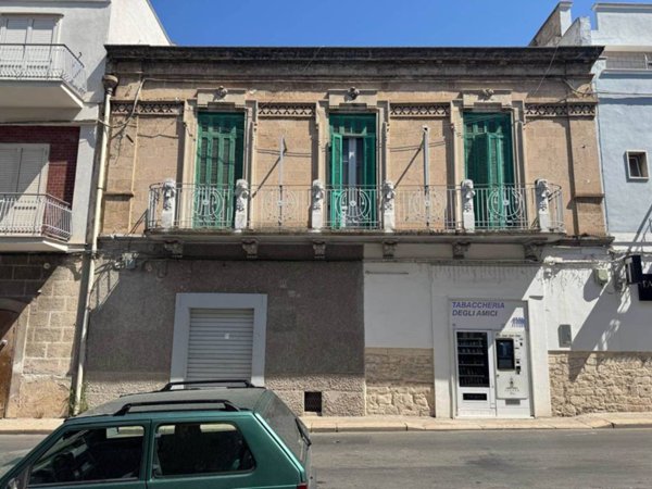 intera palazzina in vendita ad Adelfia