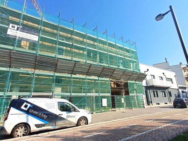 appartamento in vendita ad Adelfia