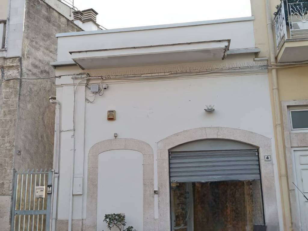 casa indipendente in vendita ad Adelfia