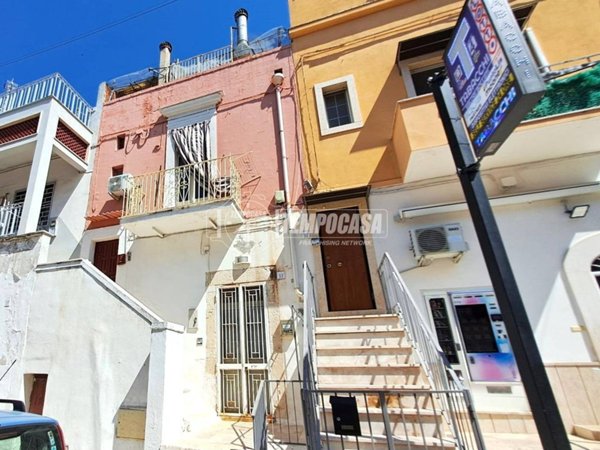 casa indipendente in vendita ad Adelfia