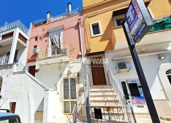 casa indipendente in vendita ad Adelfia