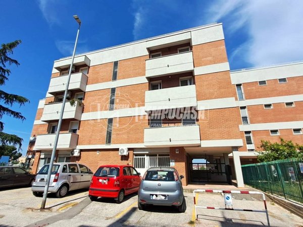 appartamento in vendita ad Adelfia