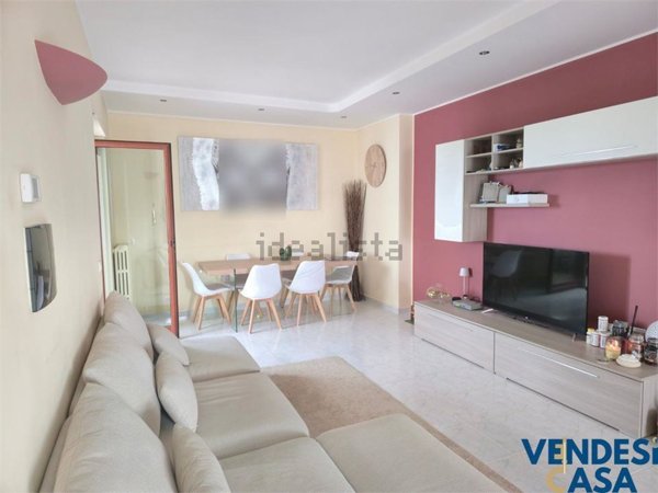 appartamento in vendita ad Adelfia in zona Canneto