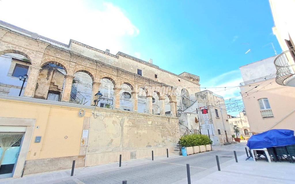 casa indipendente in vendita ad Adelfia in zona Canneto