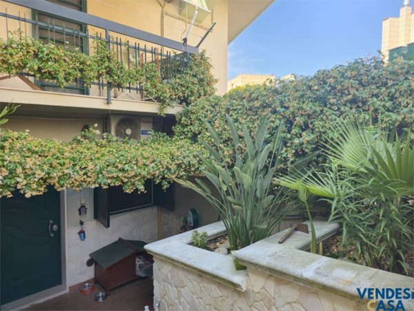 appartamento in vendita ad Adelfia in zona Canneto