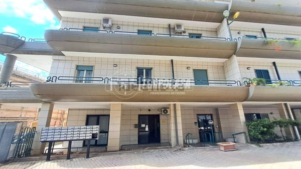appartamento in vendita ad Adelfia in zona Canneto