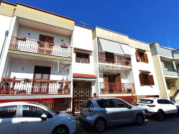 appartamento in vendita ad Adelfia in zona Canneto
