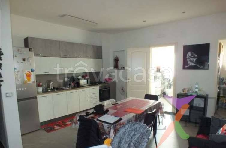 appartamento in vendita ad Adelfia in zona Canneto