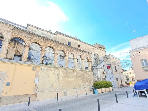 casa indipendente in vendita ad Adelfia in zona Canneto