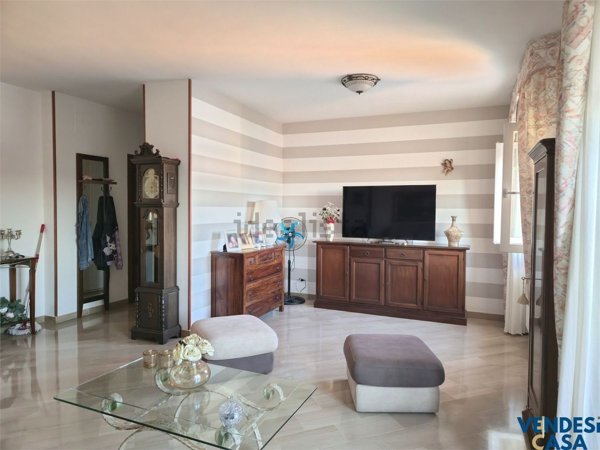appartamento in vendita ad Adelfia in zona Canneto