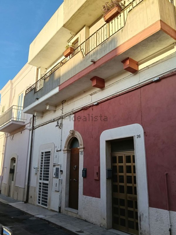 appartamento in vendita ad Adelfia in zona Canneto