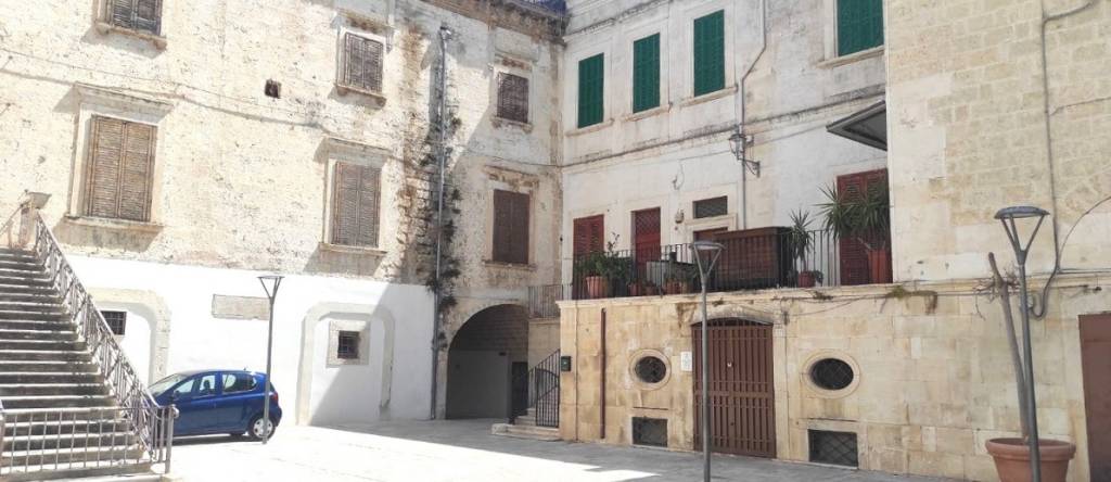 casa indipendente in vendita ad Adelfia in zona Canneto