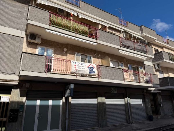 appartamento in vendita ad Adelfia in zona Canneto