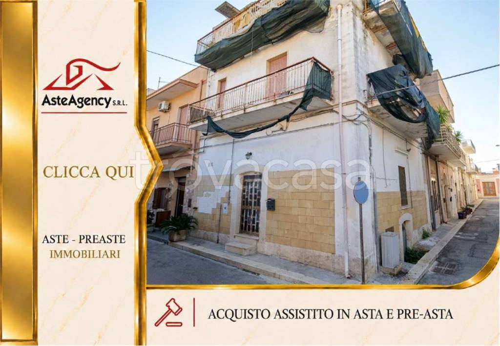 appartamento in vendita ad Adelfia in zona Canneto