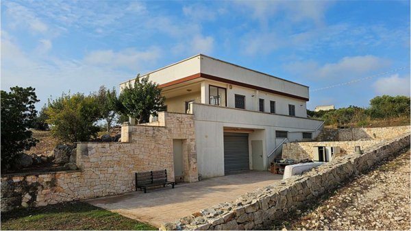 casa indipendente in vendita ad Alberobello