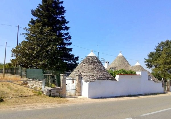 pentavano in vendita ad Alberobello