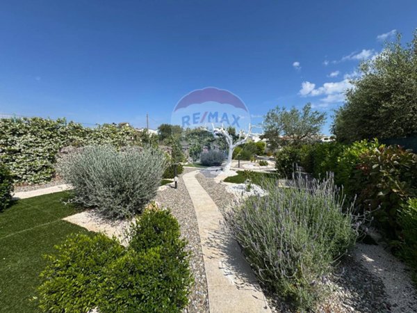 casa indipendente in vendita ad Alberobello