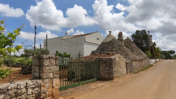 appartamento in vendita ad Alberobello in zona Coreggia