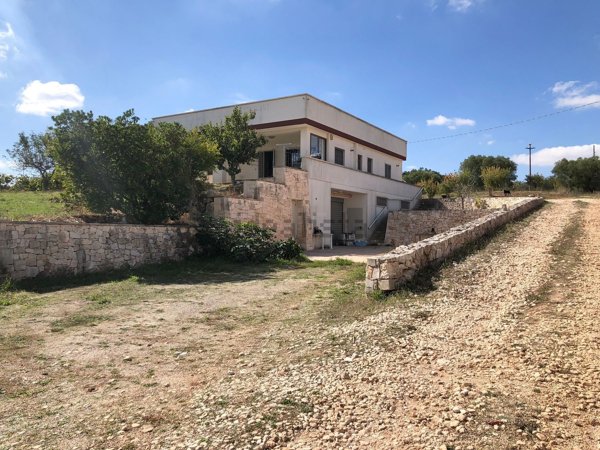 casa indipendente in vendita ad Alberobello