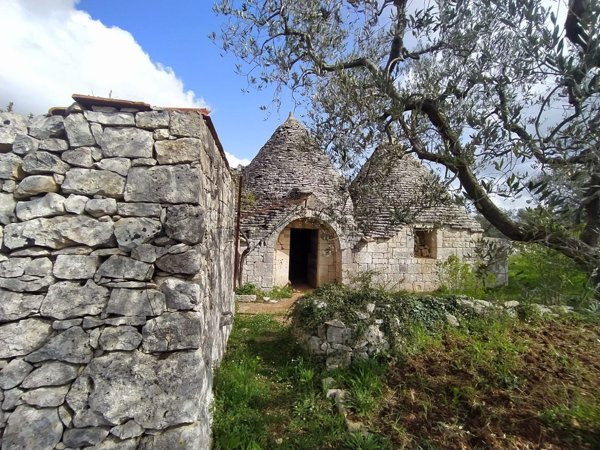 esavano in vendita ad Alberobello