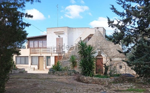 casa indipendente in vendita ad Alberobello