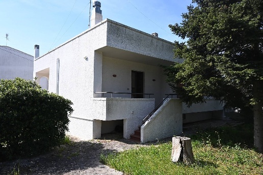 casa indipendente in vendita ad Alberobello in zona Coreggia