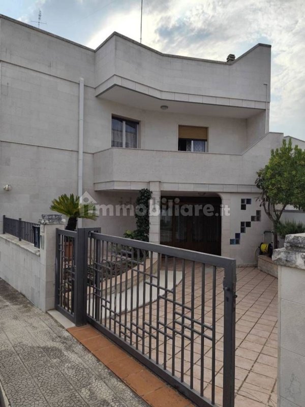 casa indipendente in vendita ad Alberobello