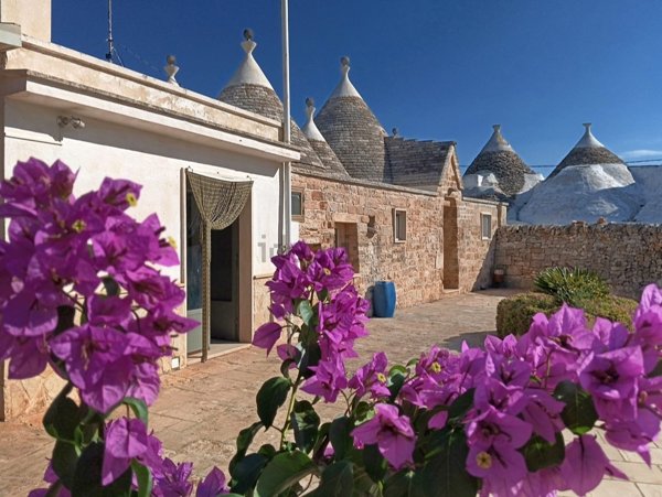 pentavano in vendita ad Alberobello