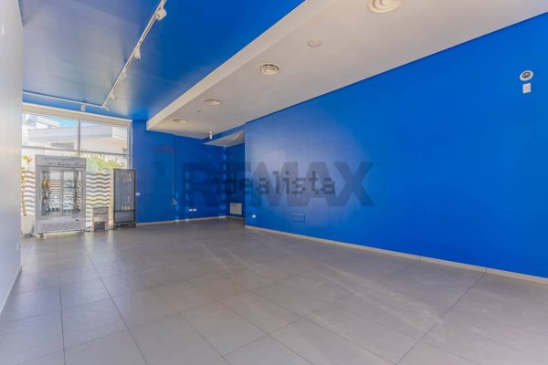 locale commerciale in vendita ad Alberobello