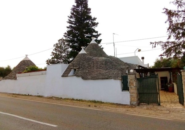 quadrivano in vendita ad Alberobello in zona Coreggia