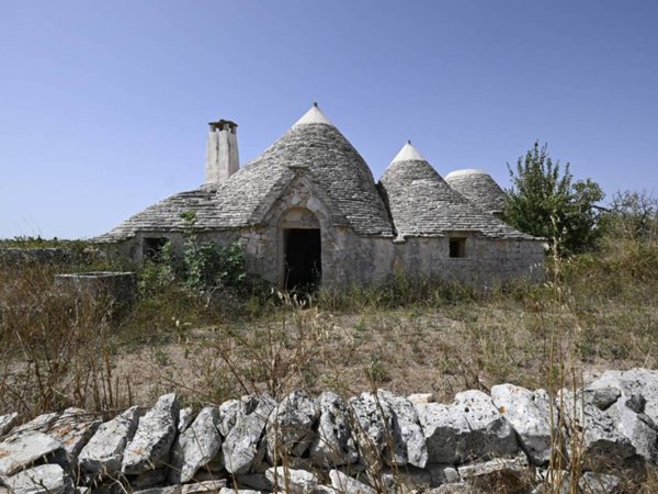 casa indipendente in vendita ad Alberobello in zona San Leonardo