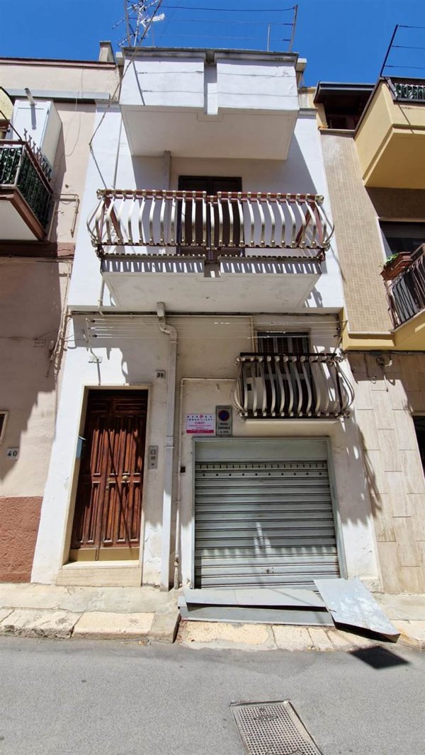 casa indipendente in vendita ad Altamura in zona Centro Storico