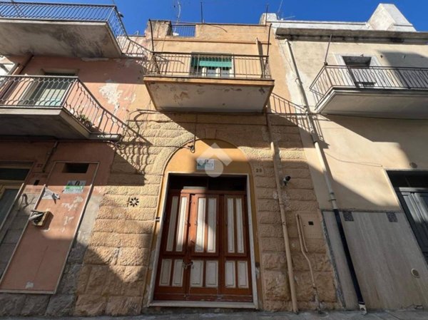 casa indipendente in vendita ad Altamura