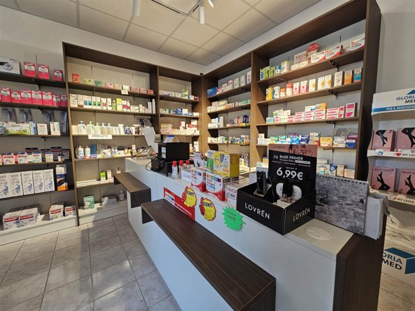 negozio in vendita ad Altamura