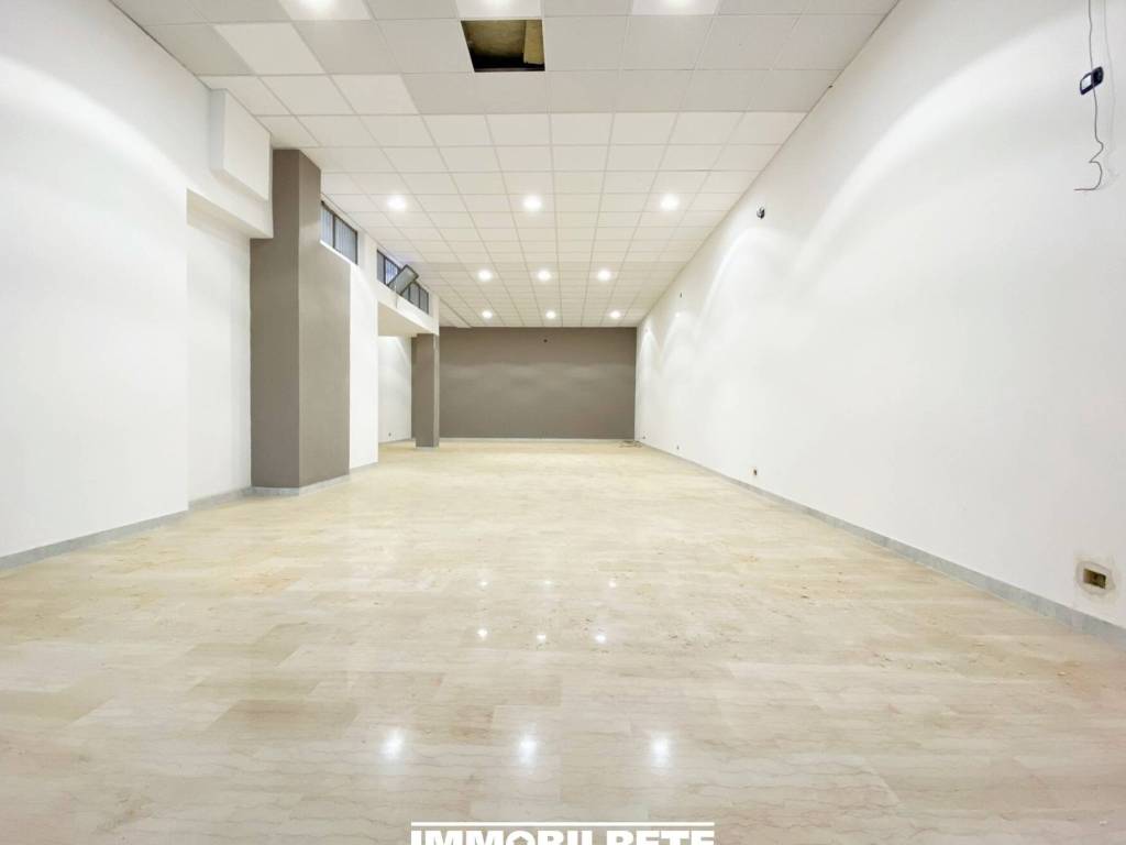 negozio in vendita ad Altamura