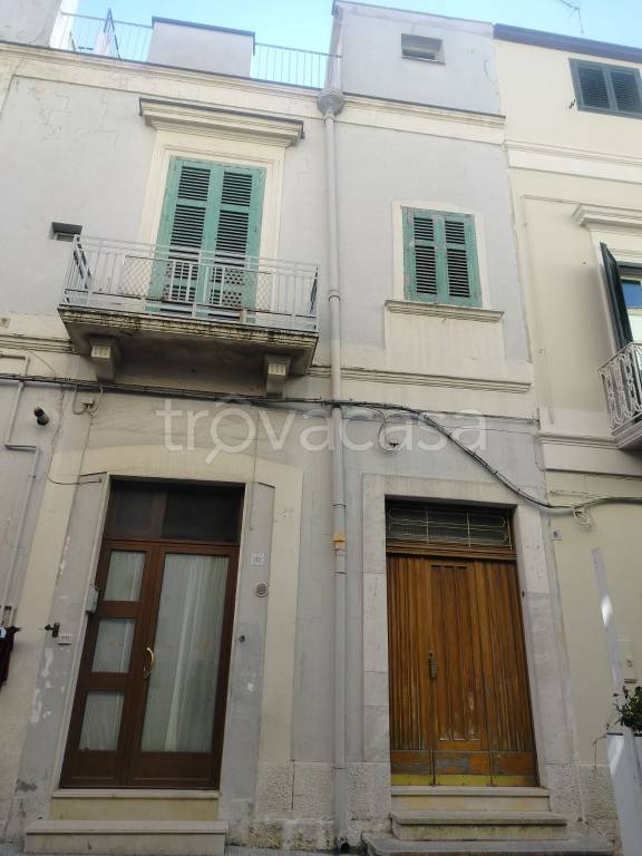 casa indipendente in vendita ad Altamura in zona Centro Storico